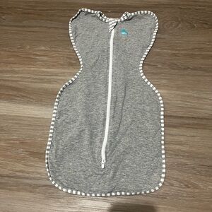 Love to Dream Gray Swaddle Up size small 8-13 lbs like new